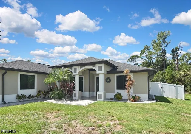 Photo 3 of Single family home for sale at 2893 N Vizza Ln, North Port, FL 34286 | MLS# 2026031045 | Listing updated on 2026-09-05
