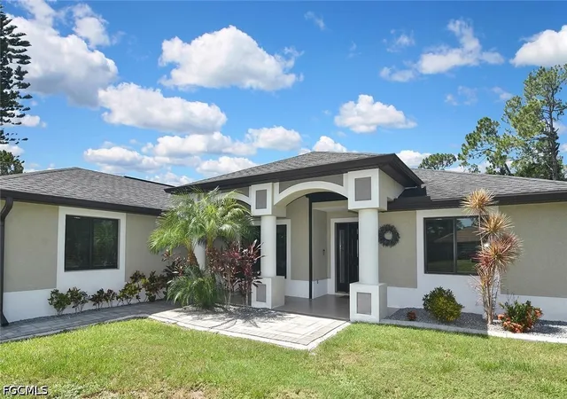 Photo 4 of Single family home for sale at 2893 N Vizza Ln, North Port, FL 34286 | MLS# 2026031045 | Listing updated on 2026-09-05