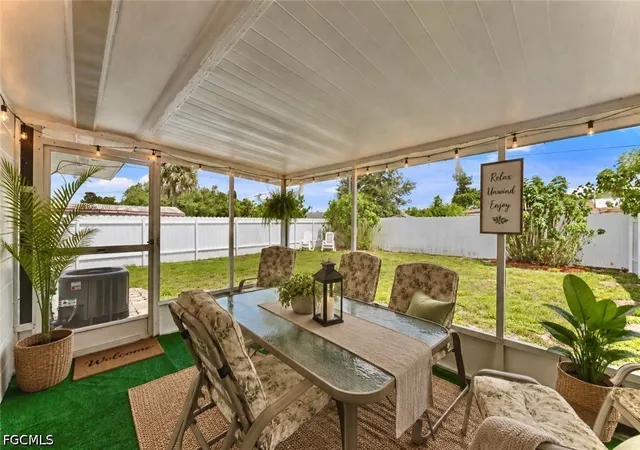 Listing Photo 5 - Condo for sale in building located at 1104 Vineyard St, Lehigh Acres, FL 33936