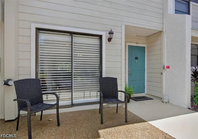 Listing Photo 4 - Condo for sale in building located at 16424 Timberlakes Dr, Fort Myers, FL 33908 - Unit #102