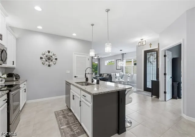Photo 3 of Townhouse for sale at 4439 Dutchess Park Rd, Fort Myers, FL 33916 | MLS# 2026031131 | Listing updated on 2026-10-04