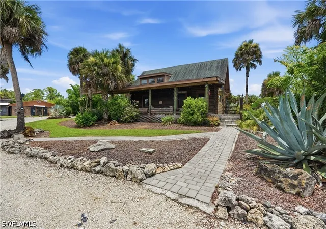 Photo 4 of Single family home for sale at 3935 24th Avenue SE, Naples, FL 34117 | MLS# 226026634 | Listing updated on 2026-09-04