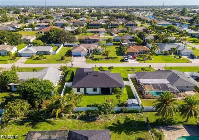 Photo 3 of Sale Pending at 920 Se 15th Terrace, Cape Coral, FL 33990 | MLS# 2026031207 | Listing updated on 2026-09-16