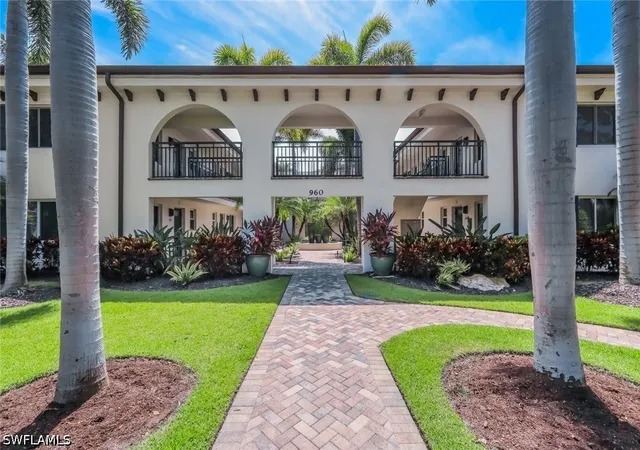Photo 3 of Condo for sale at 960 7th Street S #105, Naples, FL 34102 | MLS# 226026571 | Listing updated on 2026-09-12