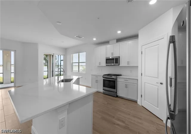 Listing Photo 4 - Condo for sale in building located at 16374 Willowgreen Rd, Punta Gorda, FL 33982 - Unit #511