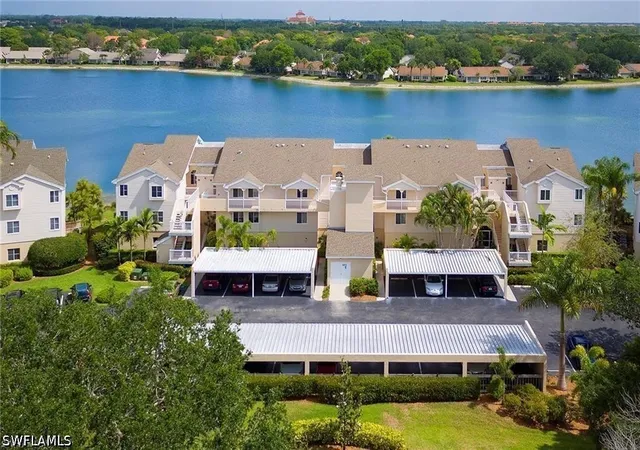 Listing Photo 4 - Condo for sale in building located at 2671 Citrus Lake Dr, Naples, FL 34109 - Unit #E306