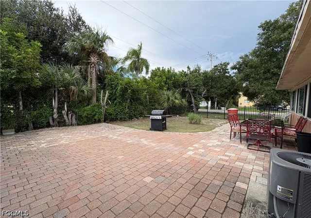 Photo 21 of Single family home for sale at 1891 Winkler Ave, Fort Myers, FL 33901 | MLS# 2026031453 | Listing updated on 2026-09-29