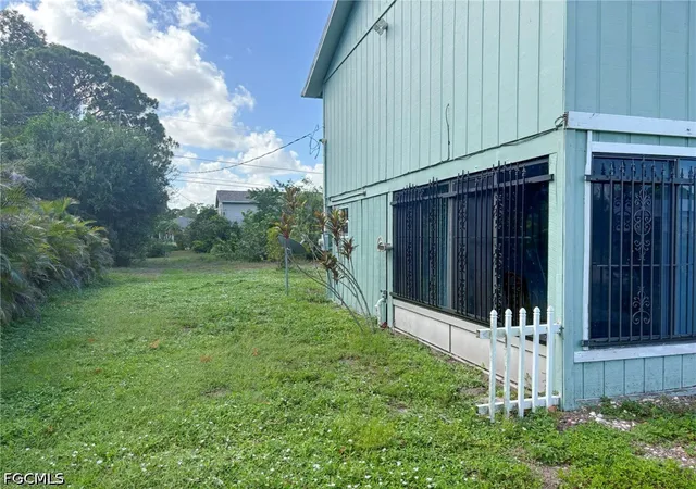 Photo 4 of Single family home for sale at 8168 Albatross Rd, Fort Myers, FL 33967 | MLS# 2026031469 | Listing updated on 2026-09-16
