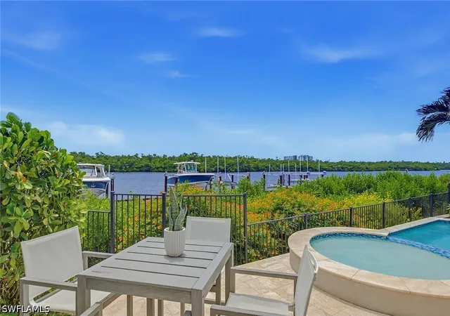 Photo 2 of Sale Pending at 185 15th Street S, Naples, FL 34102 | MLS# 226027056 | Listing updated on 2026-09-03