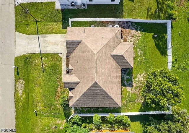 Photo 3 of Single family home for sale at 4205 11th Street W, Lehigh Acres, FL 33971 | MLS# 2026031559 | Listing updated on 2026-09-12