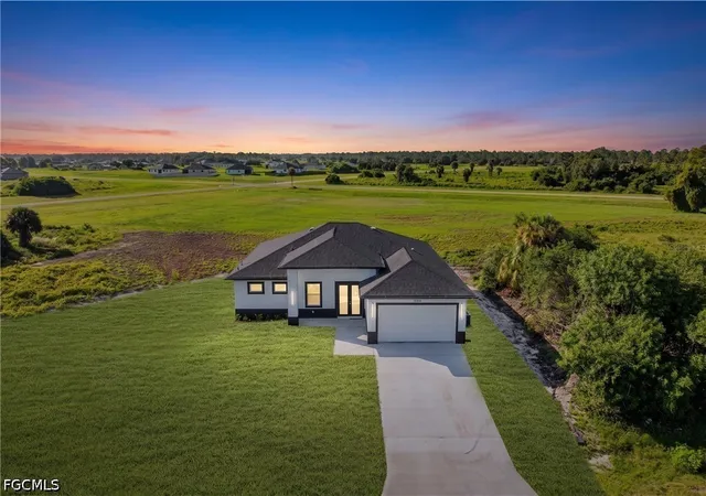 Photo 2 of Single family home for sale at 7020 Patriot Ct, Labelle, FL 33935 | MLS# 2026031568 | Listing updated on 2026-09-11