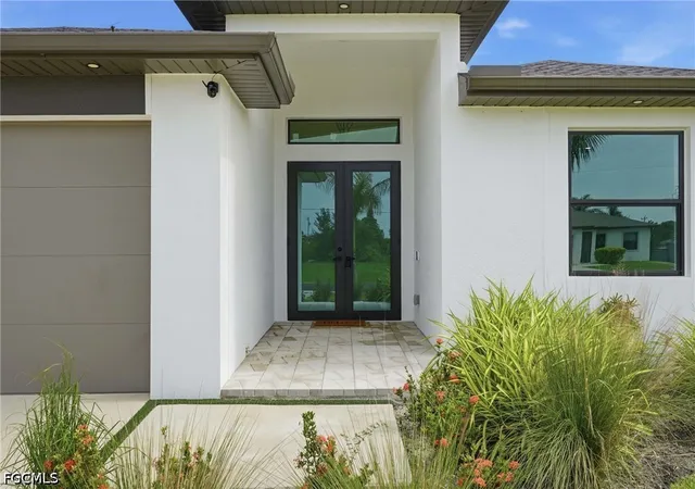 Photo 2 of Single family home for sale at 325 Ne 15th Terrace, Cape Coral, FL 33909 | MLS# 2026031581 | Listing updated on 2026-09-05