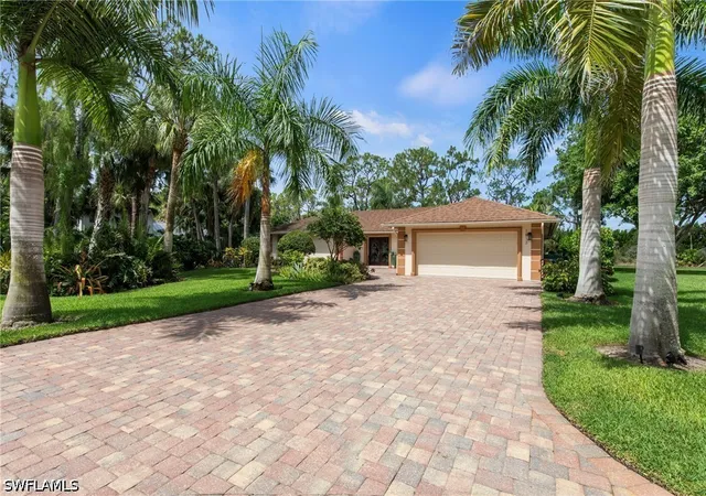 Photo 2 of Single family home for sale at 1813 Princess Ct, Naples, FL 34110 | MLS# 226026594 | Listing updated on 2026-09-15