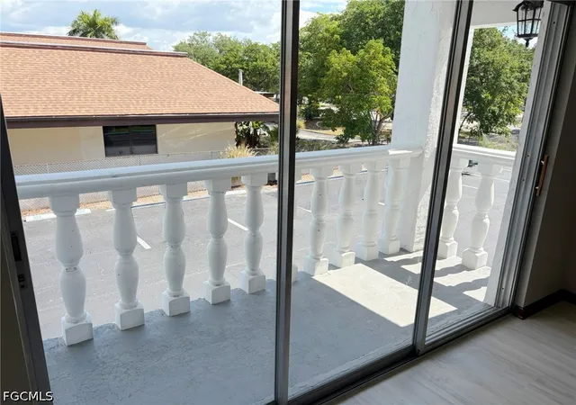 Photo 4 of Condo for sale at 3704 Broadway #214, Fort Myers, FL 33901 | MLS# 2026031604 | Listing updated on 2026-09-18