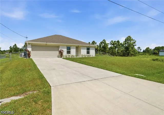 Photo 2 of Single family home for sale at 811 Coffield Ave, Lehigh Acres, FL 33974 | MLS# 2026031667 | Listing updated on 2026-09-03