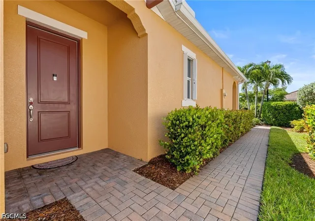 Photo 4 of Single family home for sale at 10396 Materita Dr, Fort Myers, FL 33913 | MLS# 2026031677 | Listing updated on 2026-09-16