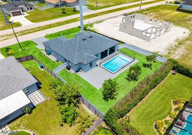 Photo 4 of Single family home for sale at 212 Kismet Pkwy W, Cape Coral, FL 33993 | MLS# 2026031705 | Listing updated on 2026-09-14