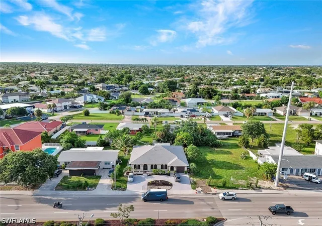 Photo 1 of House for sale at 227-225 Cape Coral Pkwy E, Cape Coral, FL 33904 | MLS# 226026704 | Listing updated on 2026-09-05