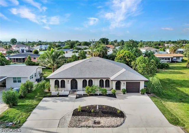 Photo 2 of House for sale at 227-225 Cape Coral Pkwy E, Cape Coral, FL 33904 | MLS# 226026704 | Listing updated on 2026-09-05