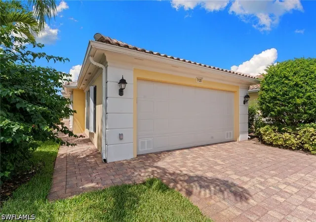 Photo 3 of Sale Pending at 7620 Rozzini Ln, Naples, FL 34114 | MLS# 226027327 | Listing updated on 2026-09-09