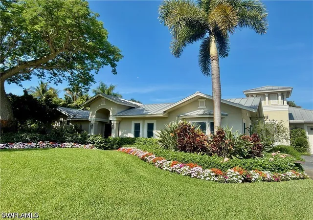 Photo 3 of Single family home for sale at 675 Murex Dr, Naples, FL 34102 | MLS# 226026976 | Listing updated on 2026-09-25
