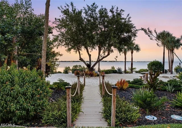 Photo 3 of Single family home for sale at 11440 Longwater Chase Ct, Fort Myers, FL 33908 | MLS# 2026031882 | Listing updated on 2026-09-13