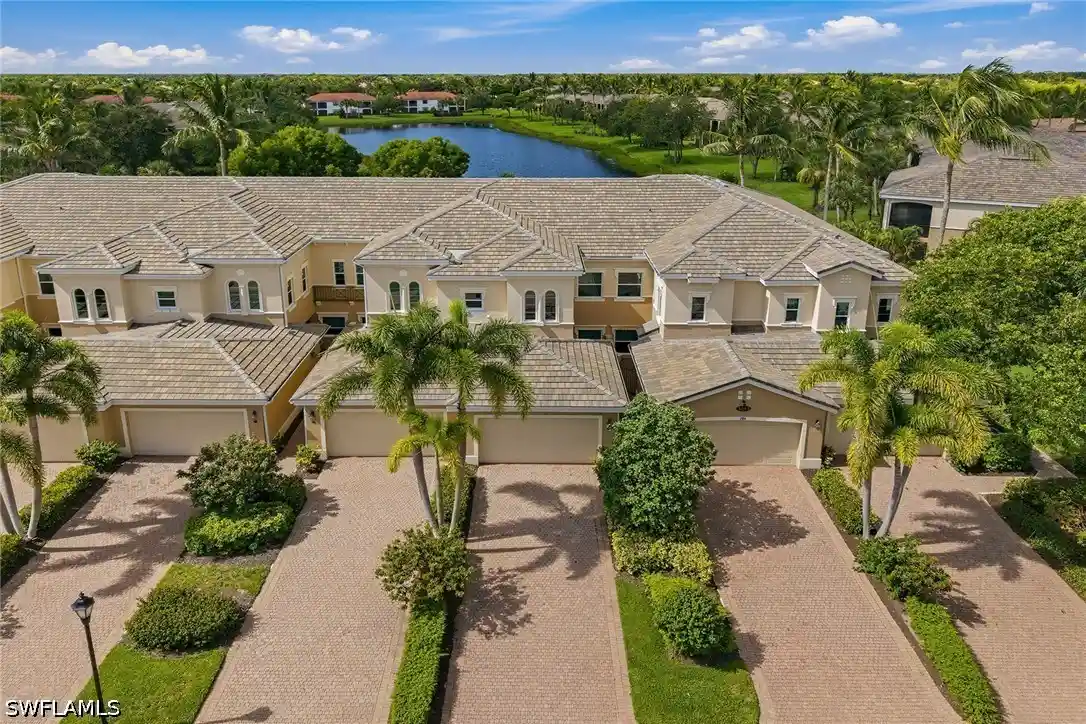 Listing Photo 1 - Condo for sale in 3053 Aviamar Cir located at 3053 Aviamar Cir, Naples, FL 34114 - Unit #203