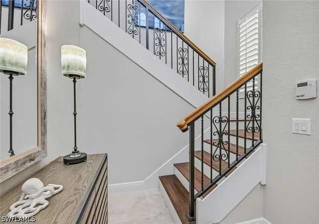 Listing Photo 4 - Condo for sale in building located at 3053 Aviamar Cir, Naples, FL 34114 - Unit #203