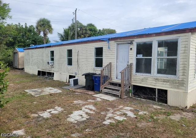 Photo 1 of Sale Pending at 12040 Live Oak Dr, Fort Myers, FL 33908 | MLS# 2026031968 | Listing updated on 2026-09-14