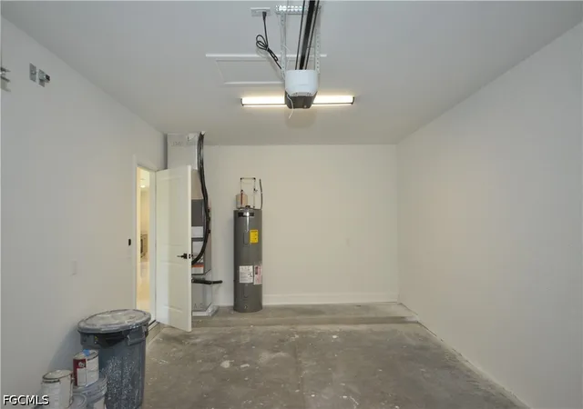 Photo 21 of Single family home for sale at 3121 Thomas St, Fort Myers, FL 33916 | MLS# 2026032035 | Listing updated on 2026-09-11