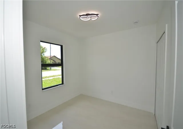 Photo 3 of Single family home for sale at 3121 Thomas St, Fort Myers, FL 33916 | MLS# 2026032035 | Listing updated on 2026-10-02