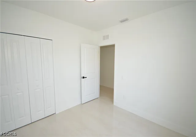 Photo 4 of Single family home for sale at 3121 Thomas St, Fort Myers, FL 33916 | MLS# 2026032035 | Listing updated on 2026-10-02