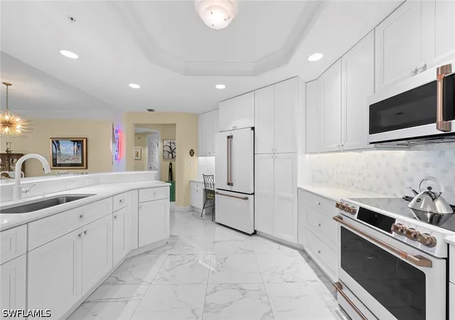 Listing Photo 4 - Condo for sale in building located at 23650 Via Veneto Blvd, Estero, FL 34134 - Unit #1403