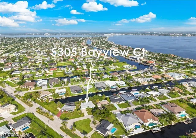 Photo 1 of Sale Pending at 5305 Bayview Ct, Cape Coral, FL 33904 | MLS# 2026032058 | Listing updated on 2026-09-14