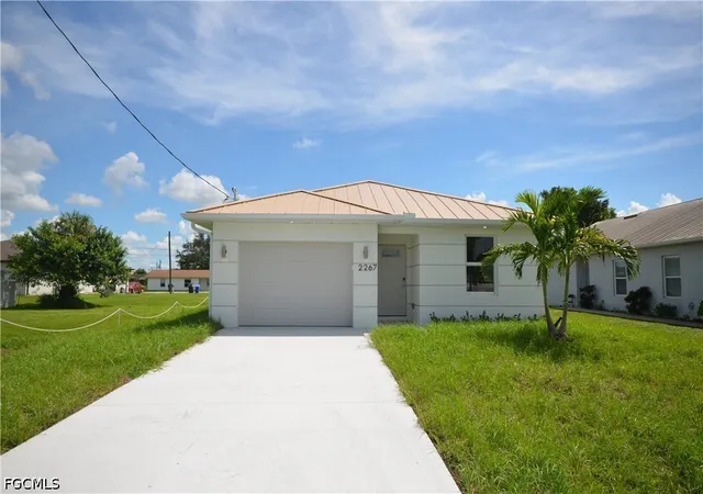 Photo 1 of Single family home for sale at 2267 French St, Fort Myers, FL 33916 | MLS# 2026032061 | Listing updated on 2026-09-11