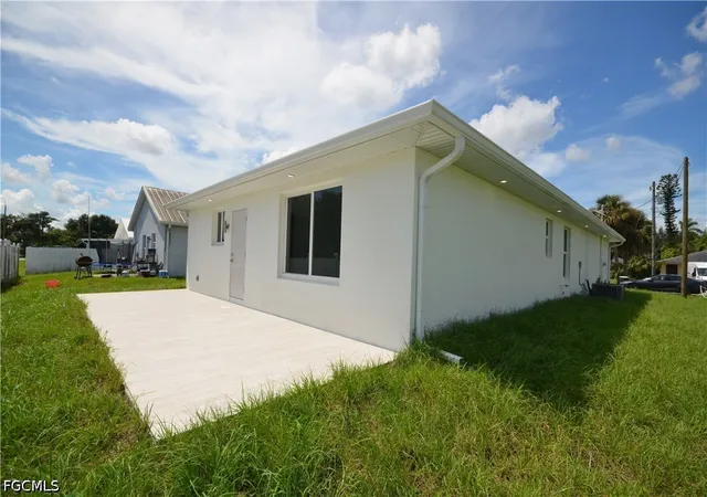 Photo 32 of Single family home for sale at 2267 French St, Fort Myers, FL 33916 | MLS# 2026032061 | Listing updated on 2026-09-11