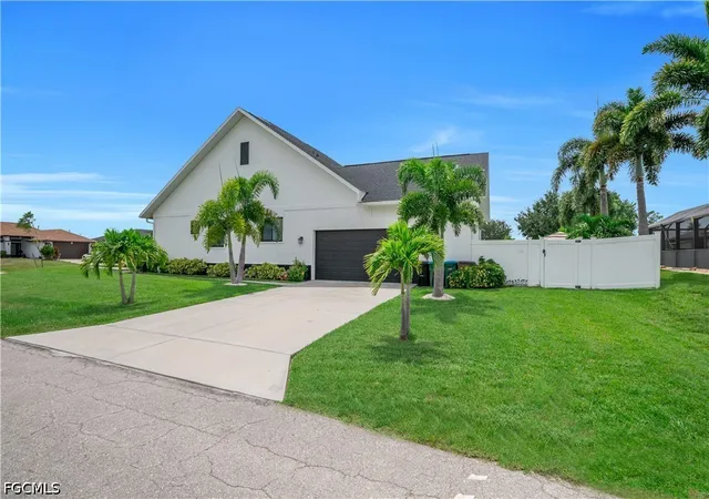 Photo 3 of Single family home for sale at 1305 Nw 10th Terrace, Cape Coral, FL 33993 | MLS# 2026032065 | Listing updated on 2026-09-10