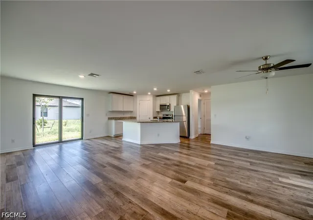 Photo 4 of Single family home for sale at 861 Winwood Cir, Fort Myers, FL 33913 | MLS# 2026032166 | Listing updated on 2026-09-11
