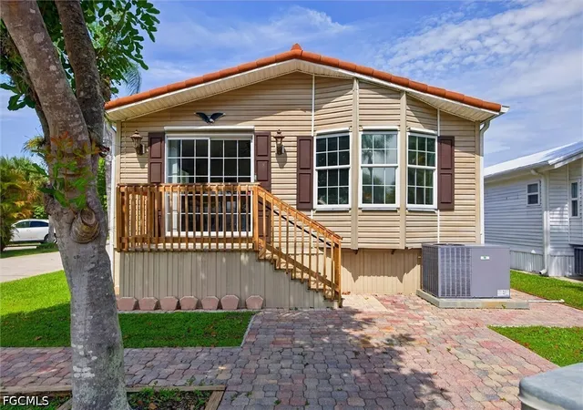Photo 1 of Sale Pending at 10753 Yellow Rail Cir, Estero, FL 33928 | MLS# 2026032278 | Listing updated on 2026-09-14