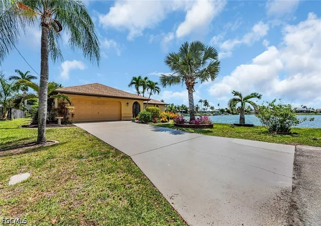 Photo 2 of Single family home for sale at 219 Se 19th Court, Cape Coral, FL 33990 | MLS# 2026032311 | Listing updated on 2026-09-10