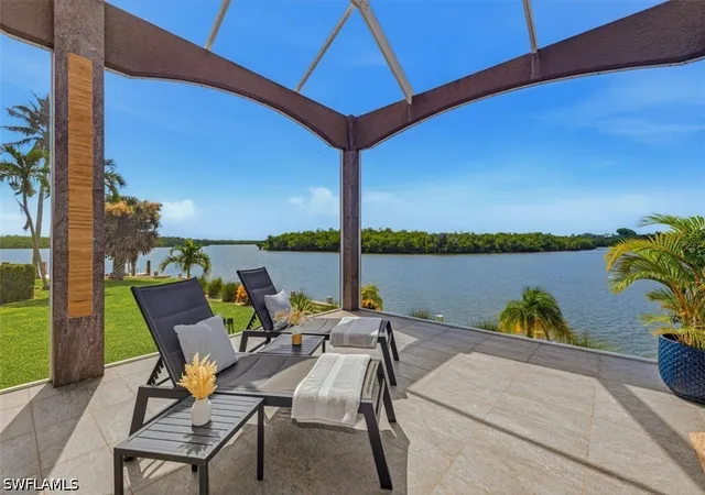 Photo 3 of Single family home for sale at 124 Stillwater Ct, Marco Island, FL 34145 | MLS# 226027759 | Listing updated on 2026-09-13