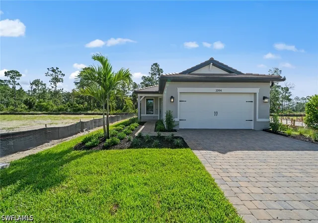 Photo 4 of Single family home for sale at 2094 Seville Ln, Naples, FL 34120 | MLS# 226027795 | Listing updated on 2026-09-16