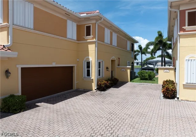 Photo 4 of Sale Pending at 198 Shadroe Cvs Cir #502, Cape Coral, FL 33991 | MLS# 2026032364 | Listing updated on 2026-09-06