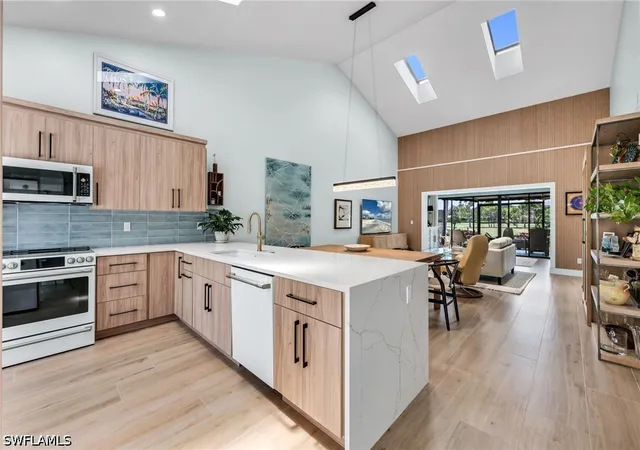 Photo 1 of Townhouse for sale at 182 Bears Paw Trl, Naples, FL 34105 | MLS# 226027418 | Listing updated on 2026-09-14
