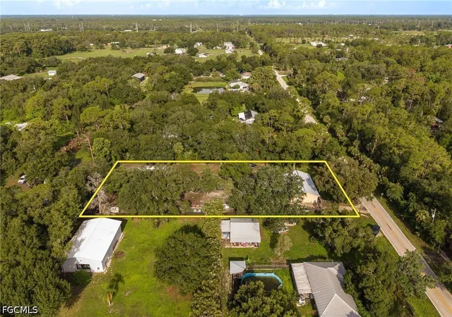 Photo 46 of Sale Pending at 11700 Deal Rd, North Fort Myers, FL 33917 | MLS# 2026032397 | Listing updated on 2026-09-11