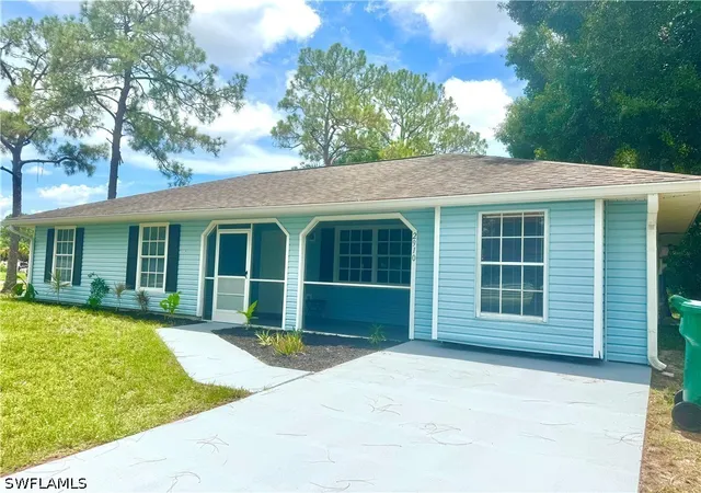 Photo 1 of Single family home for sale at 2910 6th Avenue Se, Naples, FL 34117 | MLS# 226021164 | Listing updated on 2026-09-14
