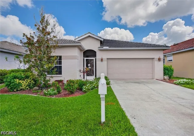 Photo 1 of Single family home for sale at 11237 Lakeland Cir, Fort Myers, FL 33913 | MLS# 2026032468 | Listing updated on 2026-09-19