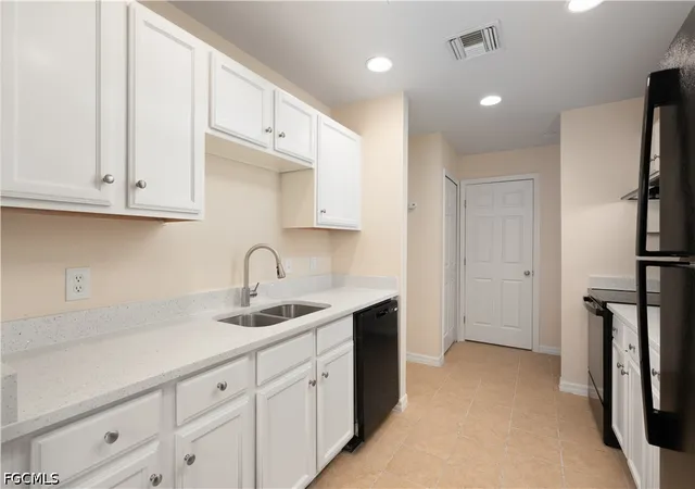 Photo 4 of Single family home for sale at 546 Sherwood Ave S, Lehigh Acres, FL 33974 | MLS# 2026032485 | Listing updated on 2026-10-14
