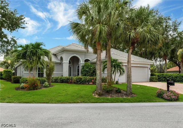 Photo 2 of Single family home for sale at 11881 Cypress Links Dr, Fort Myers, FL 33913 | MLS# 2026032491 | Listing updated on 2026-09-07