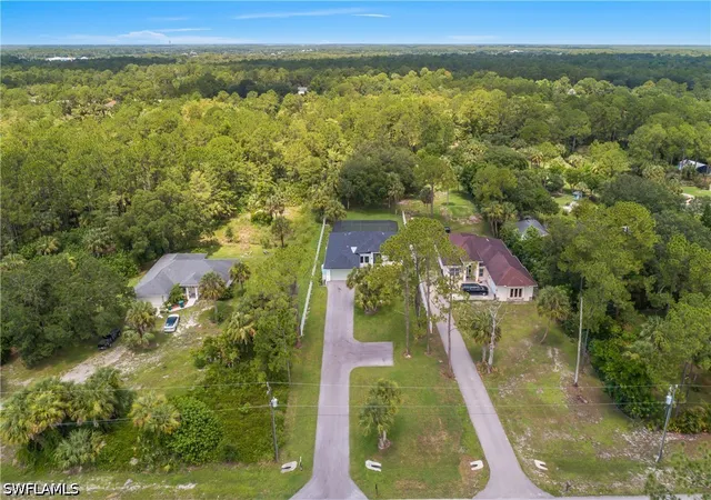 Photo 3 of Sale Pending at 2719 2nd Street Nw, Naples, FL 34120 | MLS# 226027822 | Listing updated on 2026-09-03